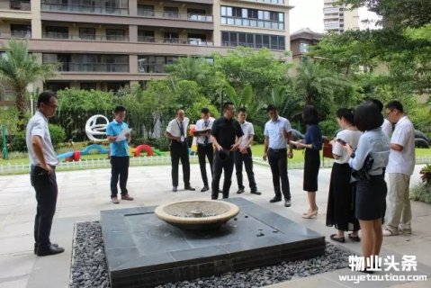 绿地物业三亚公司开展“规范物业管理 提升服务质量”主题活动