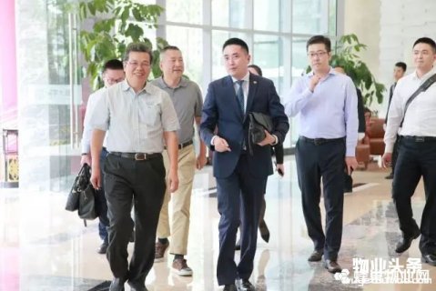 中国物业管理协会会长沈建忠赴蓉调研
