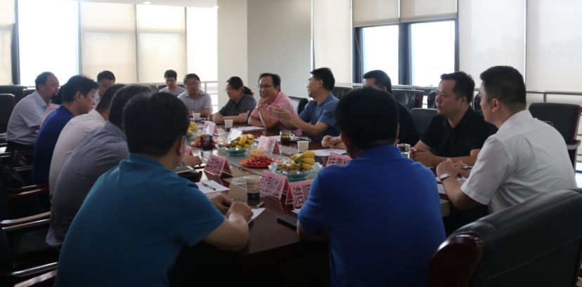 合肥市物业管理协会与安徽商报社共同举办座谈会
