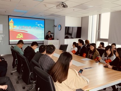 合肥万科物业： 五四青年在行动 红色物业我先行