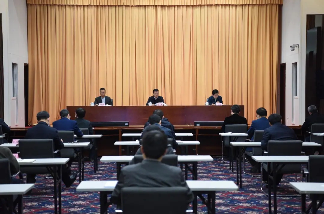 住建部：鼓励房地产开发企业参与老旧小区改造