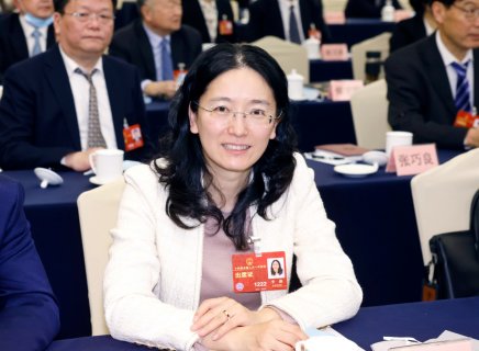 2024听两会 | 全国人大代表李燕建议：探索建立物业信用评价结果与管理收费挂钩机制