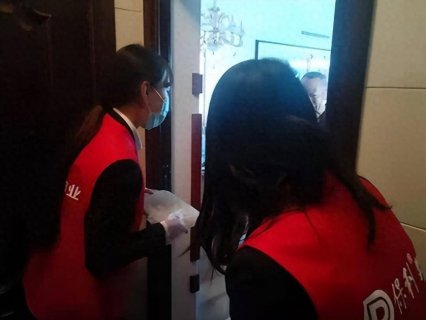 青岛“红色物业”志愿服务深化，百队千人服务10万业主